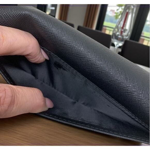 Vintage Y2K Guess Black Vegan Saffiano Leather Continental Trifold Clutch Wallet - Picture 6 of 8